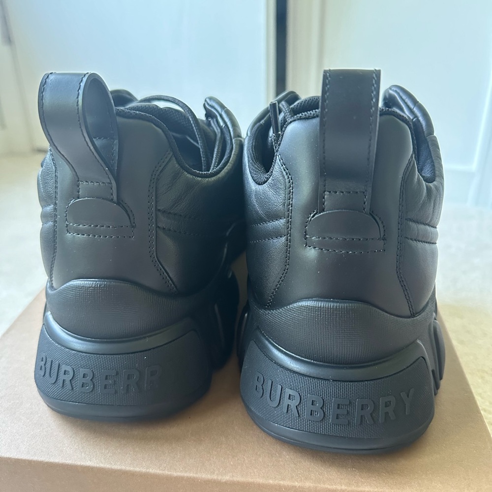 Burberry quilted sneakers - Picture 6 of 7